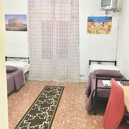 Хостел New Golden House Рим Экстерьер фото