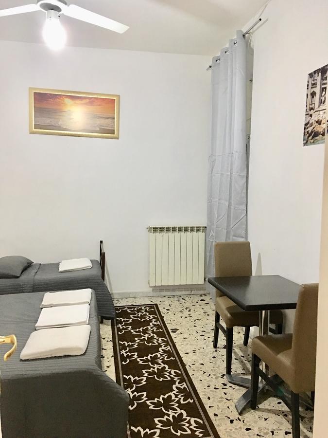 Хостел New Golden House Рим Экстерьер фото